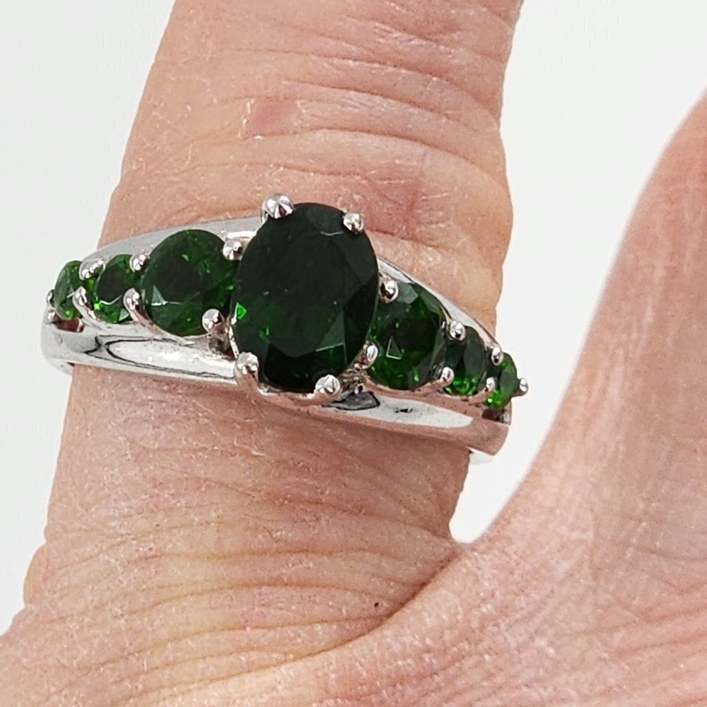 Russian Chrome Diopside 925‎ Sterling Silver Ring - Picture 2 of 6